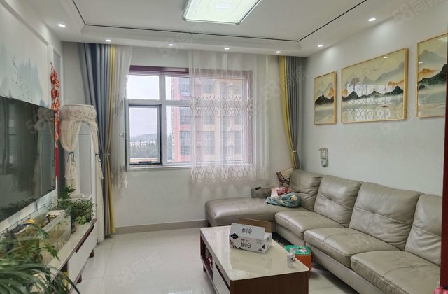 明星兰亭，电梯好楼层，出入方便，房东急售