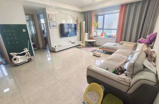 徒骇河边，精装边户，莲湖新城，带车位储藏室，免大税，可按揭