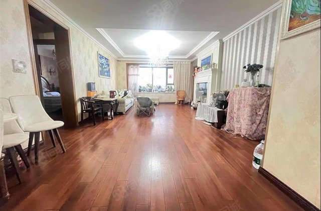 中央郡一期3室2厅126㎡98万二手房图片