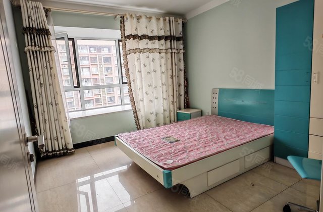 新东方龙湾在水一方 商品住宅 电梯房 正南朝向 精装好房