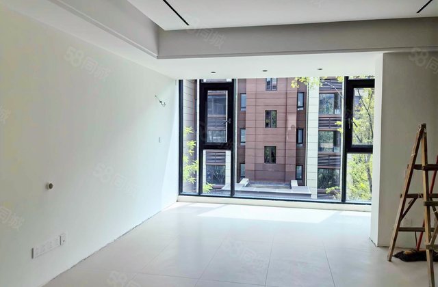 华侨城碧桂园莫奈的湖(二期)4室2厅141.82㎡228万二手房图片