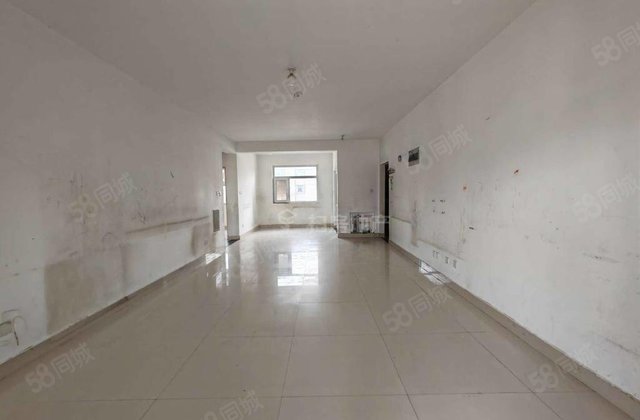 香江北水岸新城 佳苑新城133平好楼层急售53万，房源真实