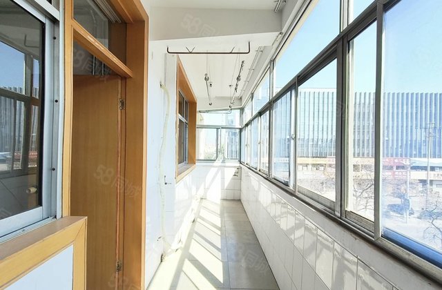 免大税！华夏银行家属院 边户三室两厅，三室朝阳，双阳台，带储