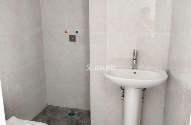 东昌壹号院！边户大宽厅四室两厅三卫！有车位有储全款走一手