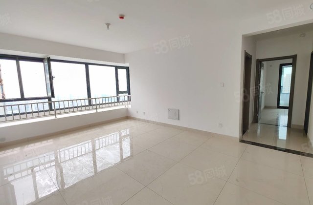 东边户未住！送车位！送储藏室！阿卡迪亚 三室两厅两卫 免大税