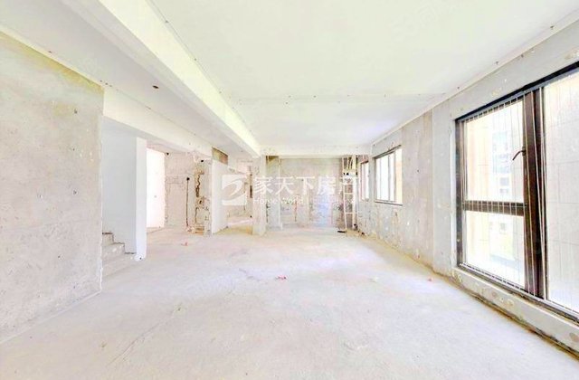 世茂璀璨天城(一期)4室2厅127.14㎡268万二手房图片