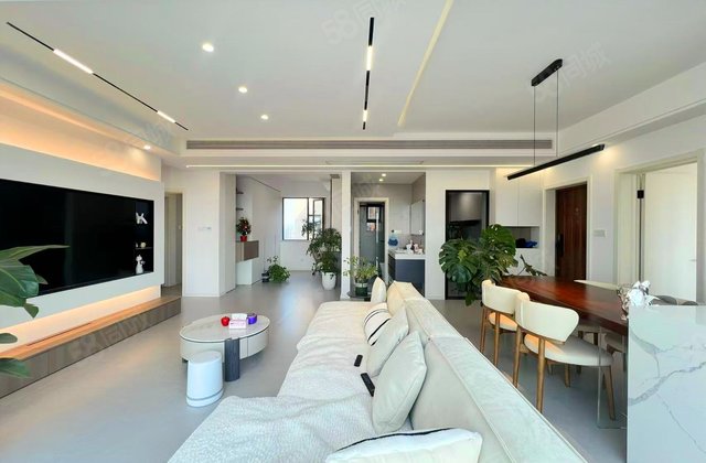 蓝花楹4室2厅130.87㎡290万二手房图片