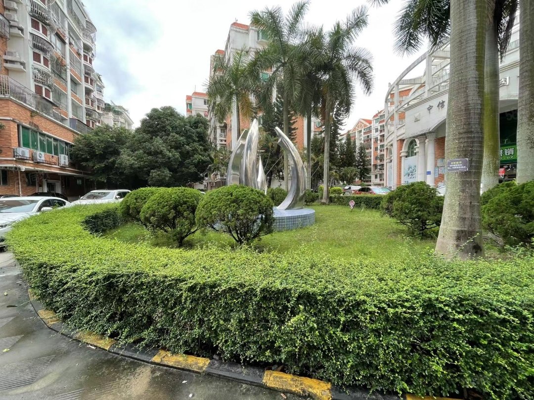 中信海滨花园5室2厅4卫294.36㎡东南279万