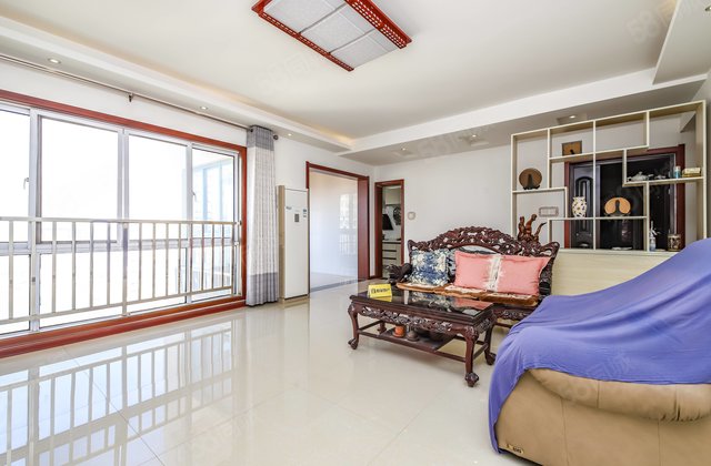 蓝郡汇景湾3室2厅121㎡93万二手房图片