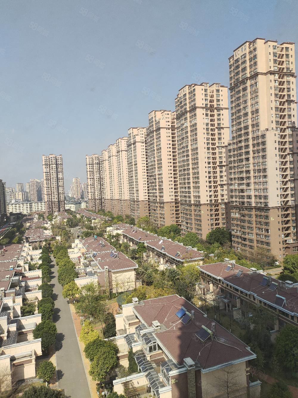 明月石溪4室2厅2卫145㎡东南65万