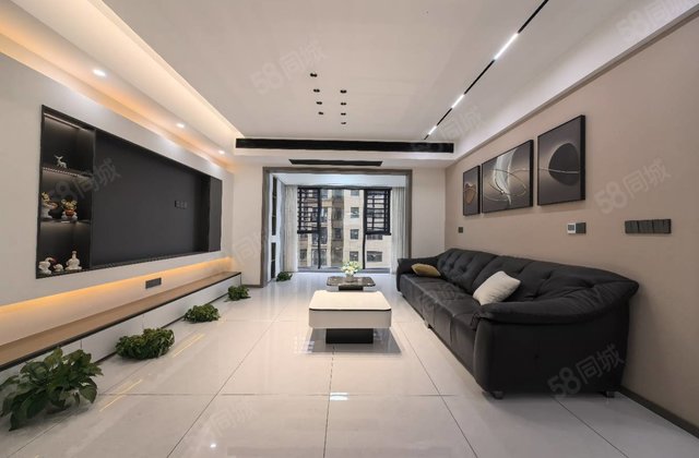 观澜领秀城3室2厅119.37㎡53万二手房图片