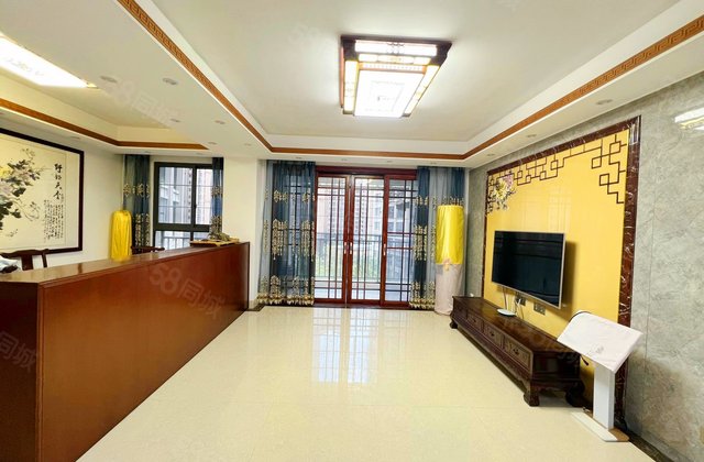 森林假日4室2厅114㎡83.8万二手房图片