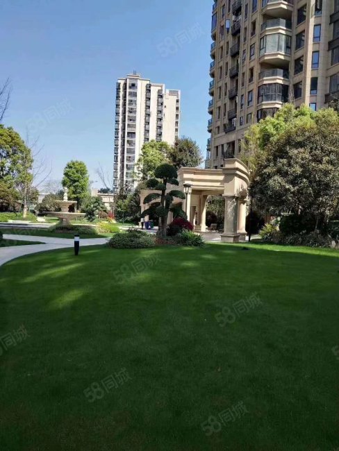 绿城锦玉园4室2厅2卫130.56㎡南北365万