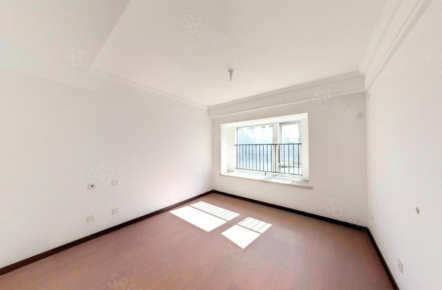 澜湖郡4室2厅126.59㎡229万二手房图片