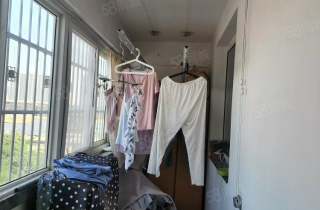 大华金商都1室1厅31㎡15万二手房图片