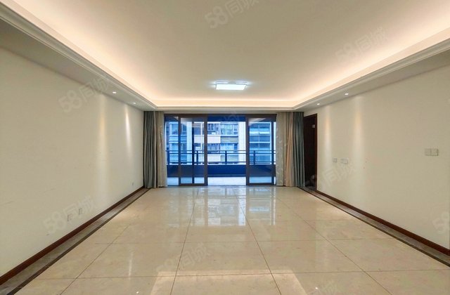 蓝光公园华府4室2厅136.47㎡196万二手房图片