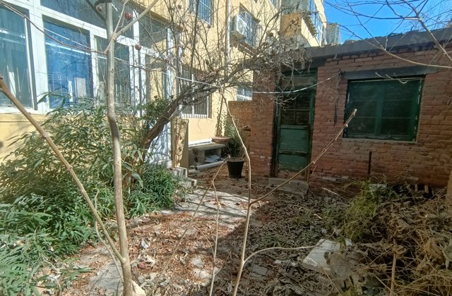 急售70多万 一楼带院 北顺 东昌本部 三中北邻  停车方便