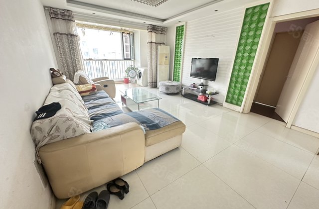 阿卡一期，三室两卫，经典三叶草户型，带车位地下室，急售