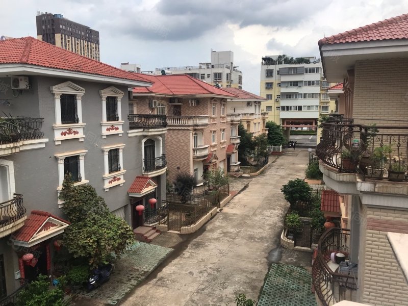 邕江边别墅320万,枫丹丽舍对面,证件齐全无抵押,枫丹丽舍(别墅)-南宁