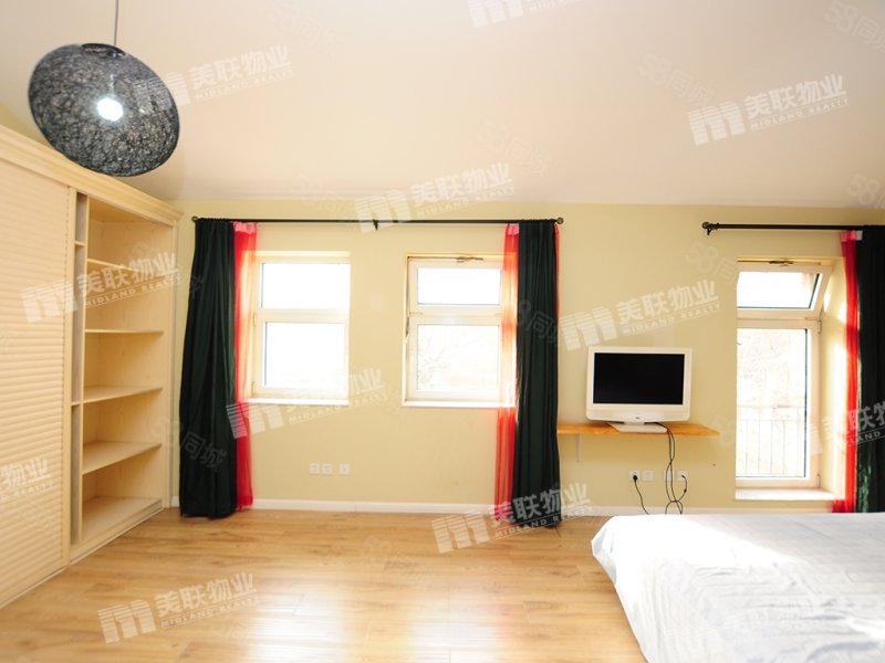 歐陸苑4室2廳3衛(wèi)200.14㎡南北1499萬(wàn)