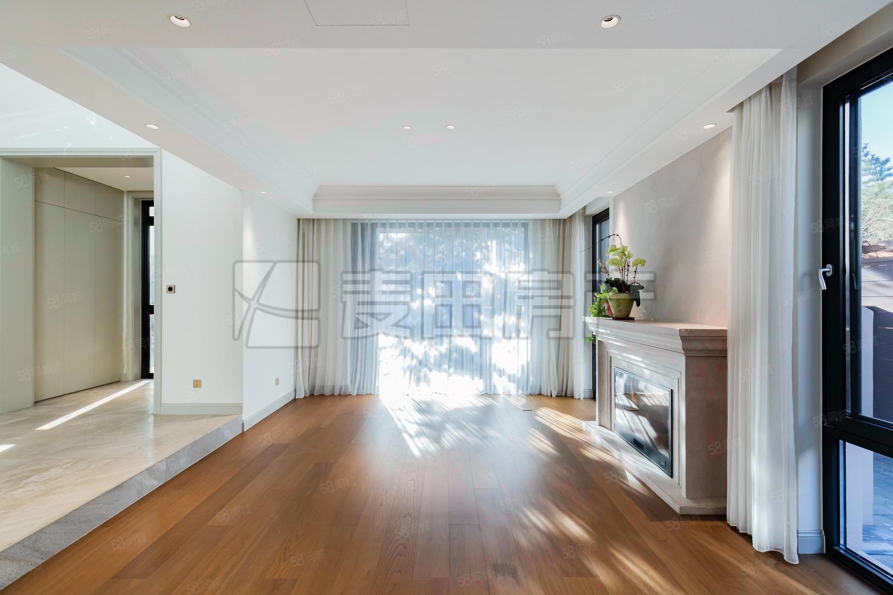 裕京花園別墅5室3廳4衛(wèi)291.11㎡南北2900萬