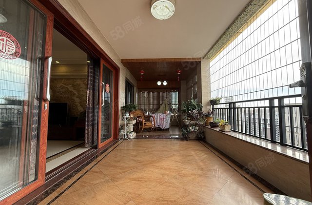 名雅世家6室2厅246㎡208万二手房图片