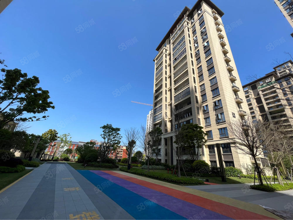 中梁首府壹号4室2厅2卫129.97㎡东155万