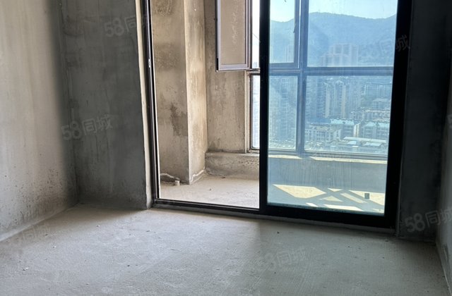 坤宝磁湖御景3室2厅110㎡91万二手房图片