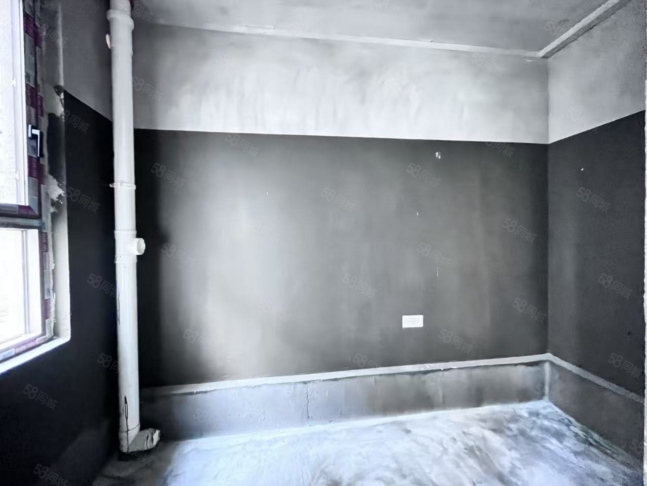 国瑞麓林府4室2厅3卫143㎡南北125万