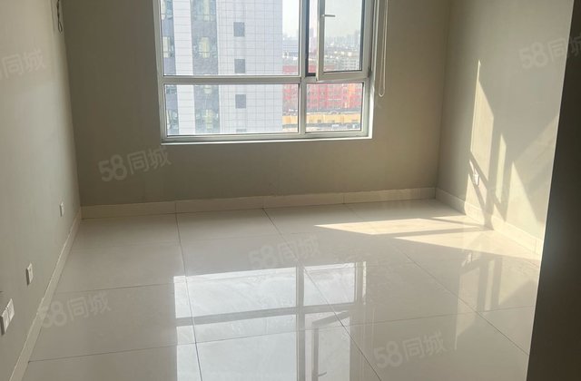 房东诚心卖 星光水晶丽城(西区) 中间楼层采光好 诚意出