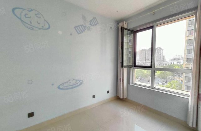 振华超市南邻，送车位地下室，免大税，东昌丽都