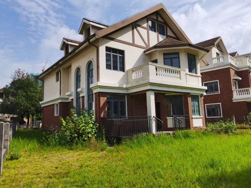 桂林北灵川八里街漓江边一手联排双拼独栋别墅229到499万