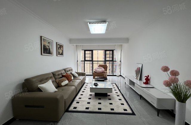 香林郡4室2厅112㎡48.6万二手房图片