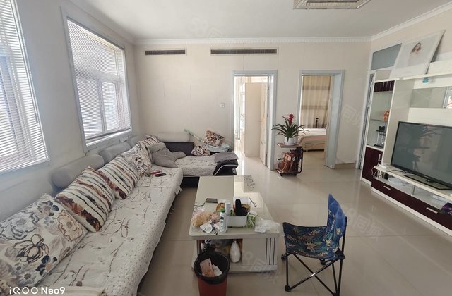 急售人民公园 带大露台 花园小区 东边户 中间楼层 南北通透