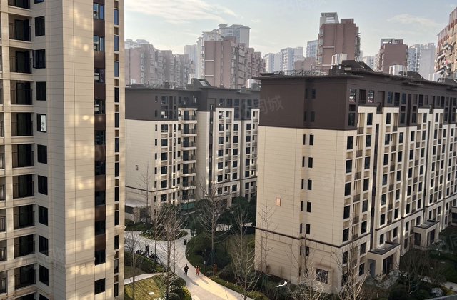 红星天铂4室2厅119.9㎡125万二手房图片