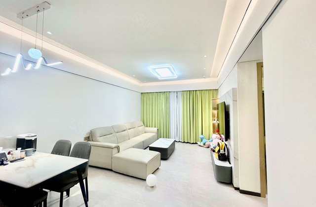 合景天銮3室2厅95.01㎡145万二手房图片