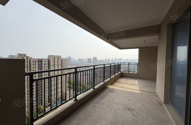 碧桂园珑悦5室2厅260㎡138.8万二手房图片