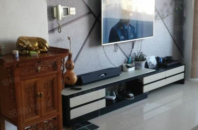 必看好房 小三居 双卫格局 商圈成熟 交通便利 诚意出售