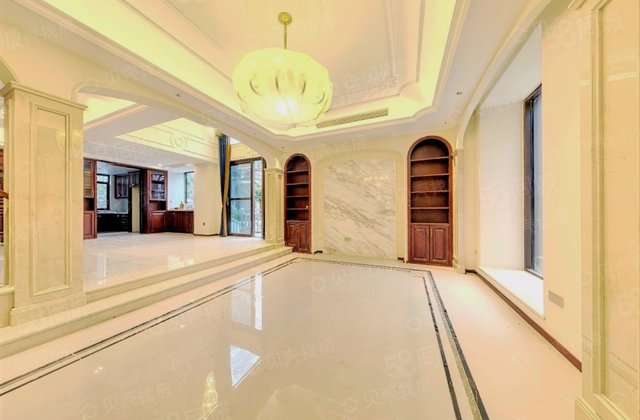 中铁瑞城西郡英华(一期别墅)5室2厅246.12㎡650万二手房图片