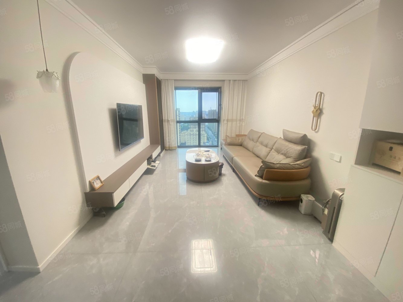 虹桥   会展中心 华鸿金色纽约南排 h户型两室精装拎包入住