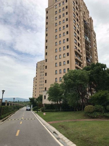 尚湖翡翠湾 叠加大别墅 环境好 一线湖景房 398平560万