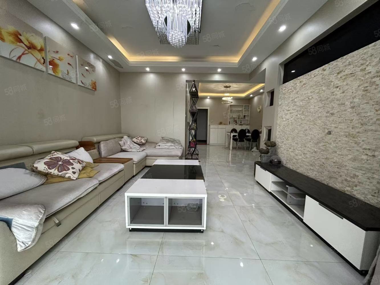 盛世东城2室2厅1卫96㎡南北38万