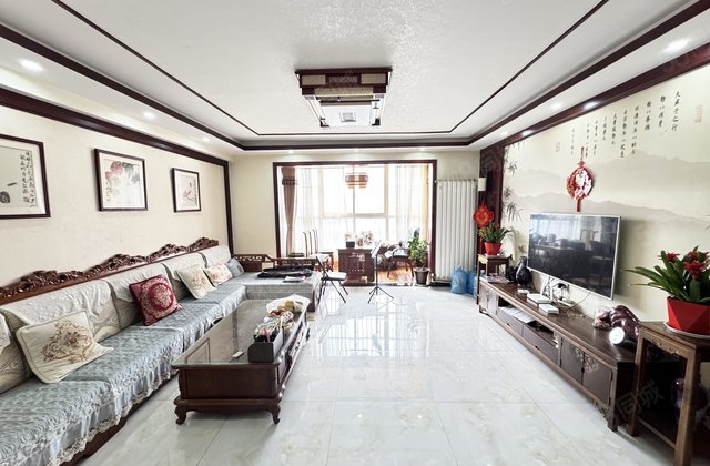 莱茵河畔(一二期)4室2厅166㎡65万二手房图片