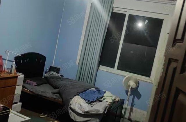 建元景苑3室2厅128.97㎡125万二手房图片