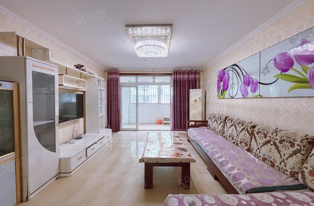 鸿顺花园 阳光        三室两卫 步梯一楼 送阳面车库