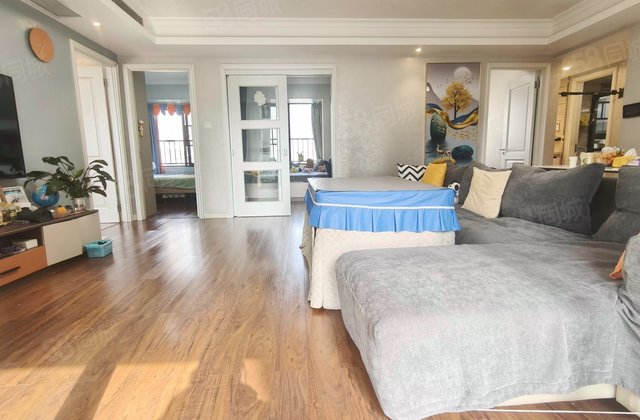 万科魅力之城4室2厅127.02㎡138万二手房图片