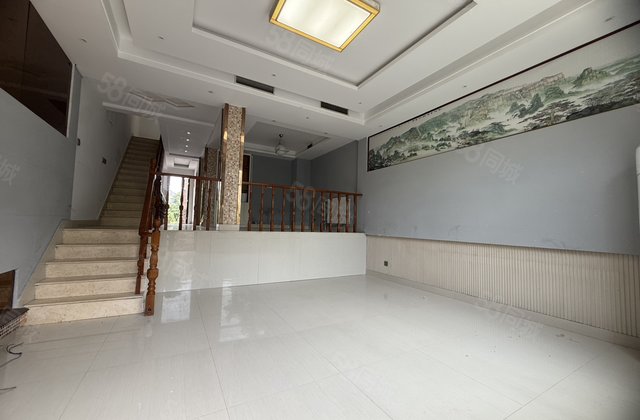 东昌湖畔 城市主人432户型 243平 288万送车位储藏室