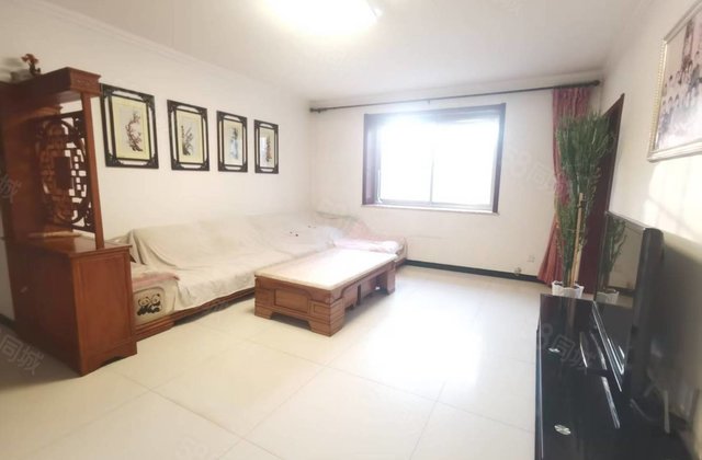 圣景名苑3室2厅157㎡142万二手房图片