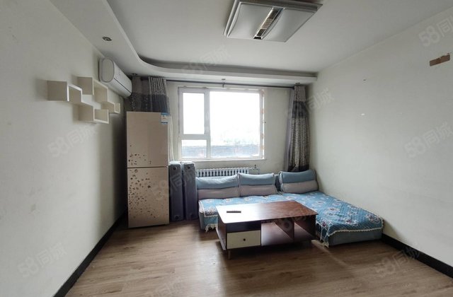 上文轩 龙山花园 精装三室 边户 中间好楼层