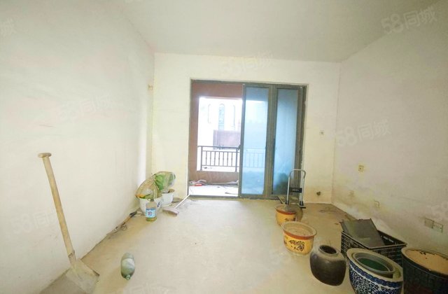 绿地玫瑰城3室2厅110.28㎡150万二手房图片